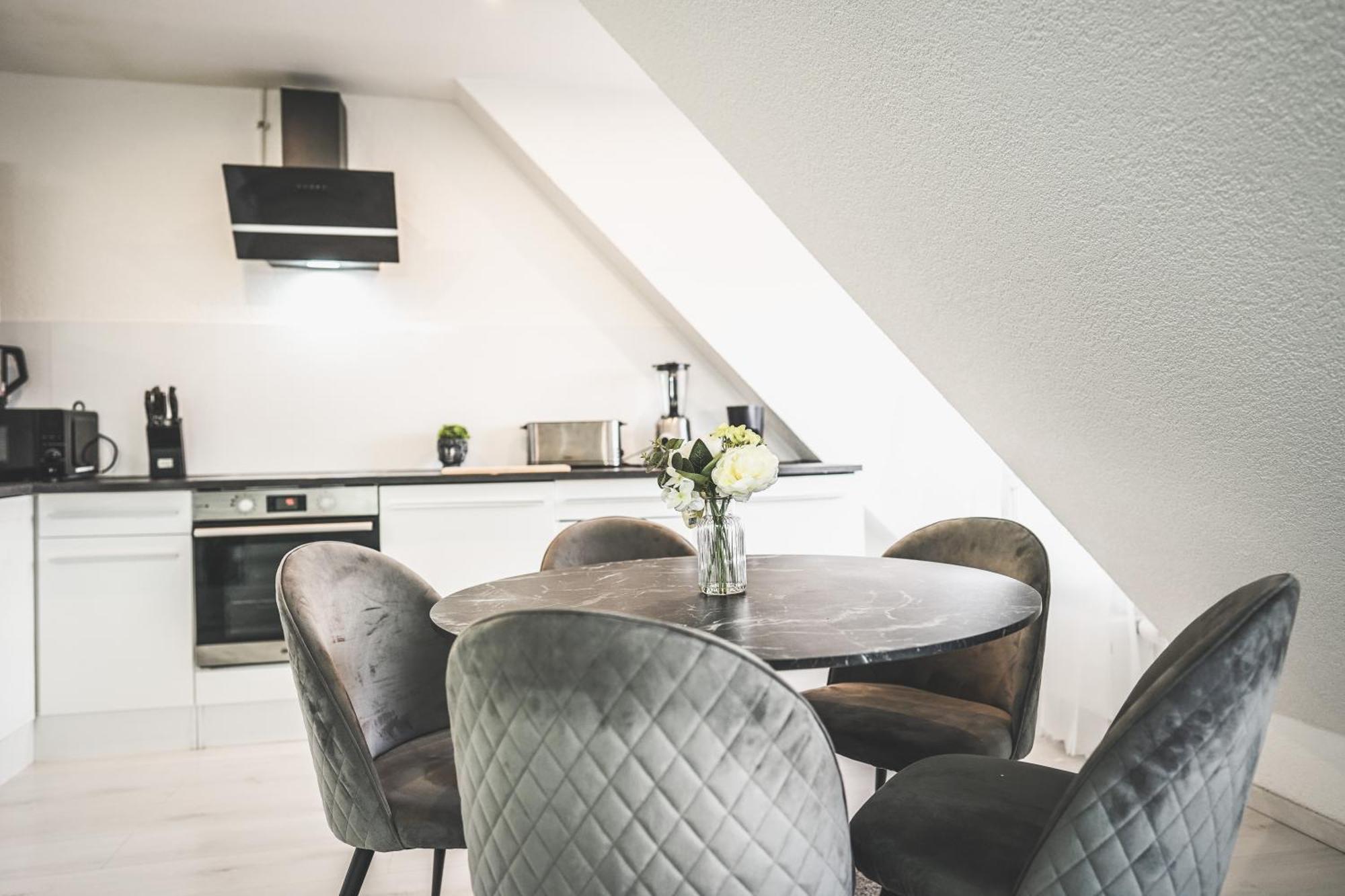 Luxus Maisonette Wohnung Am See, Wehome Premium Sankt Leon-Rot Eksteriør billede