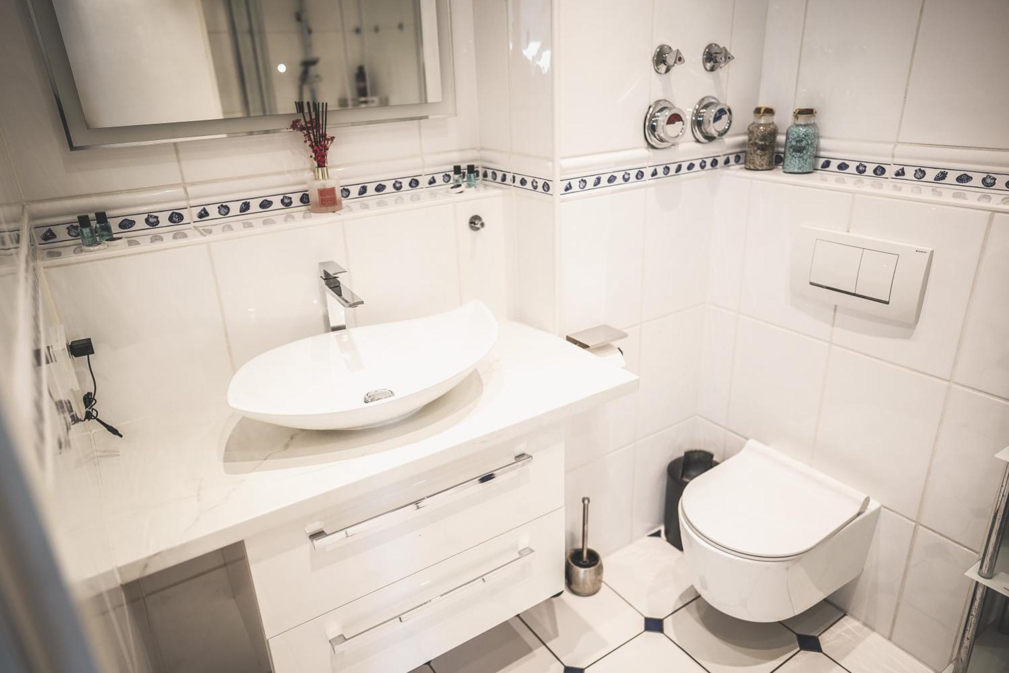 Luxus Maisonette Wohnung Am See, Wehome Premium Sankt Leon-Rot Eksteriør billede