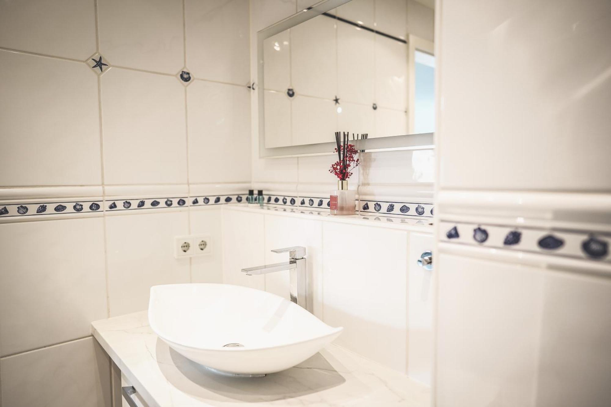 Luxus Maisonette Wohnung Am See, Wehome Premium Sankt Leon-Rot Eksteriør billede